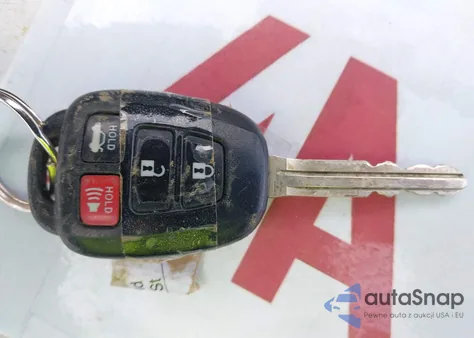 2016 Toyota Corolla S Plus z USA, uszkodzony, nr VIN 2T1BURHE8GC599845